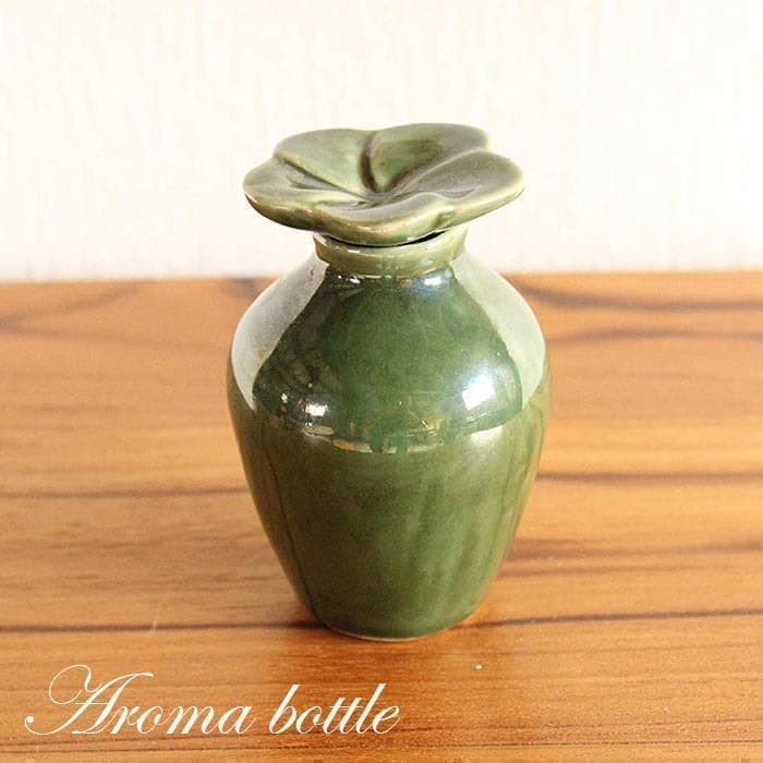 陶器のアロマボトル